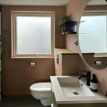 בית נופש Summer House Near The At Gronninghoved *