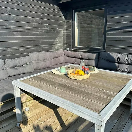 Summer House Near The At Gronninghoved בית נופש